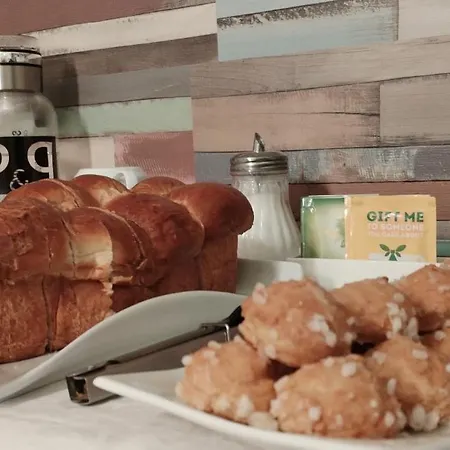 Privee Bed & Breakfast